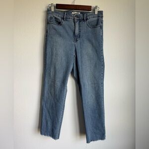 Social Standard by Sanctuary Women's Straight Leg Jeans With Frayed Hem Size 8